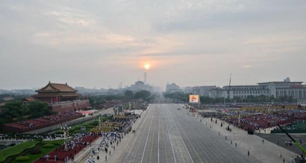 旺润配资 这就是今天早晨的天安门广场！